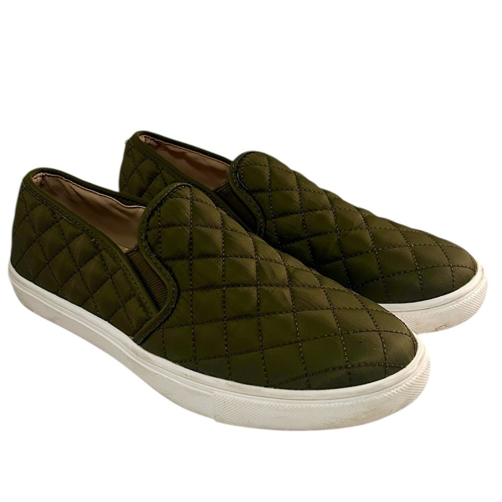 Steve Madden Women's Ecentrcq Quilted‎ Olive Slip On Sneakers Size 7